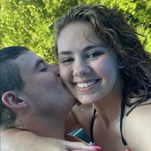 Meet your Posher, Candace